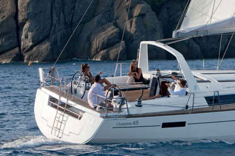 Barco de vela EN CHARTER, de la marca Beneteau modelo OCEANIS 45 y del año 2014, disponible en Puerto Deportivo de Las Palmas Gran Cana Las Palmas Gran Canaria España