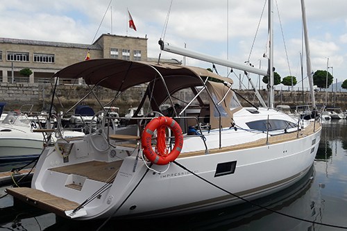 Barco de vela EN CHARTER, de la marca Elan modelo Impression 40 y del año 2017, disponible en Real Club Náutico de Vigo Vigo Pontevedra España