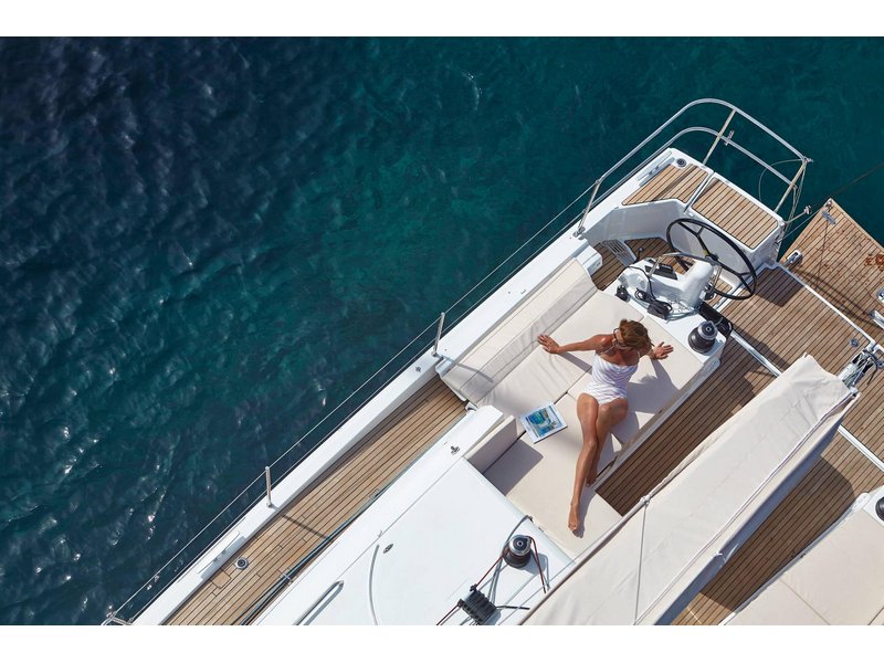 Barco de vela EN CHARTER, de la marca Jeanneau modelo Sun Odyssey 490 y del año 2019, disponible en Marina del Sur - Puerto de las Galletas Las Galletas Tenerife España