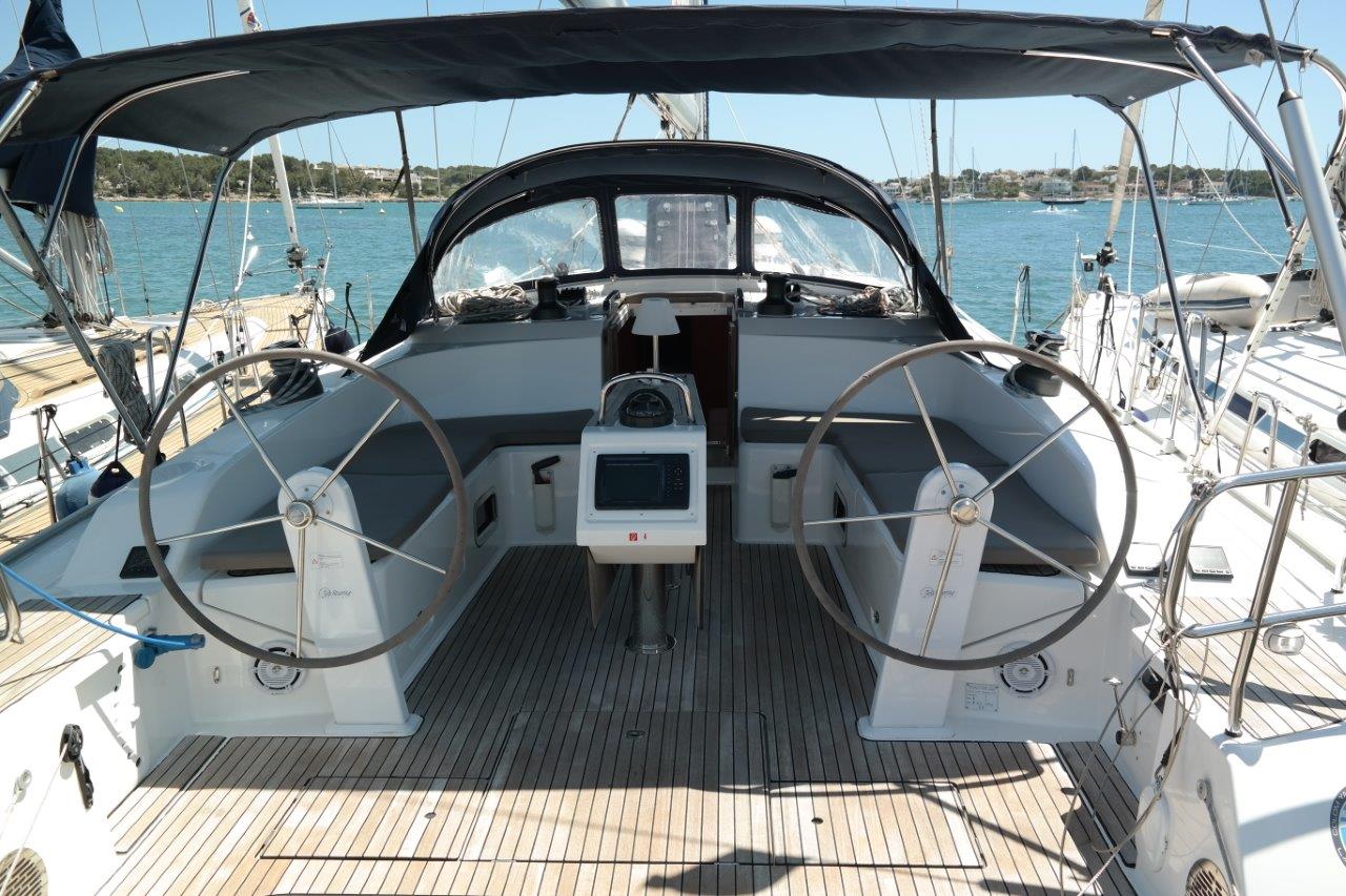 Sail boat FOR CHARTER, year 2016 brand Bavaria and model 51 Cruiser, available in Muelle de la Lonja Palma Mallorca España