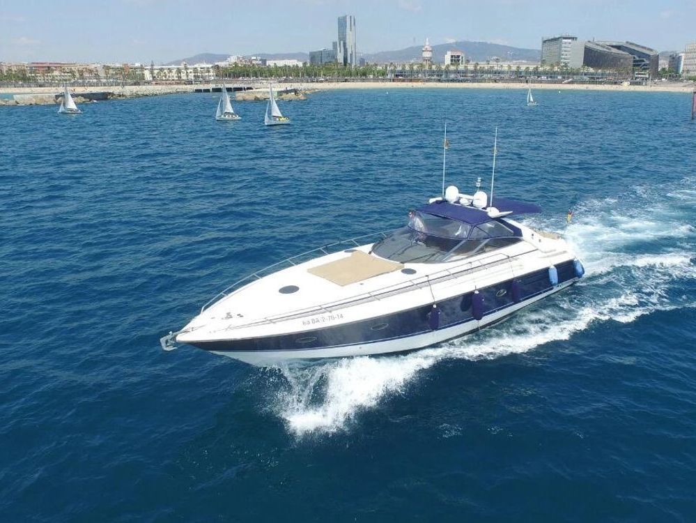 Power boat FOR CHARTER, year 2005 brand Sunseeker and model CAMARGUE 52, available in Port Olimpic Barcelona Barcelona España