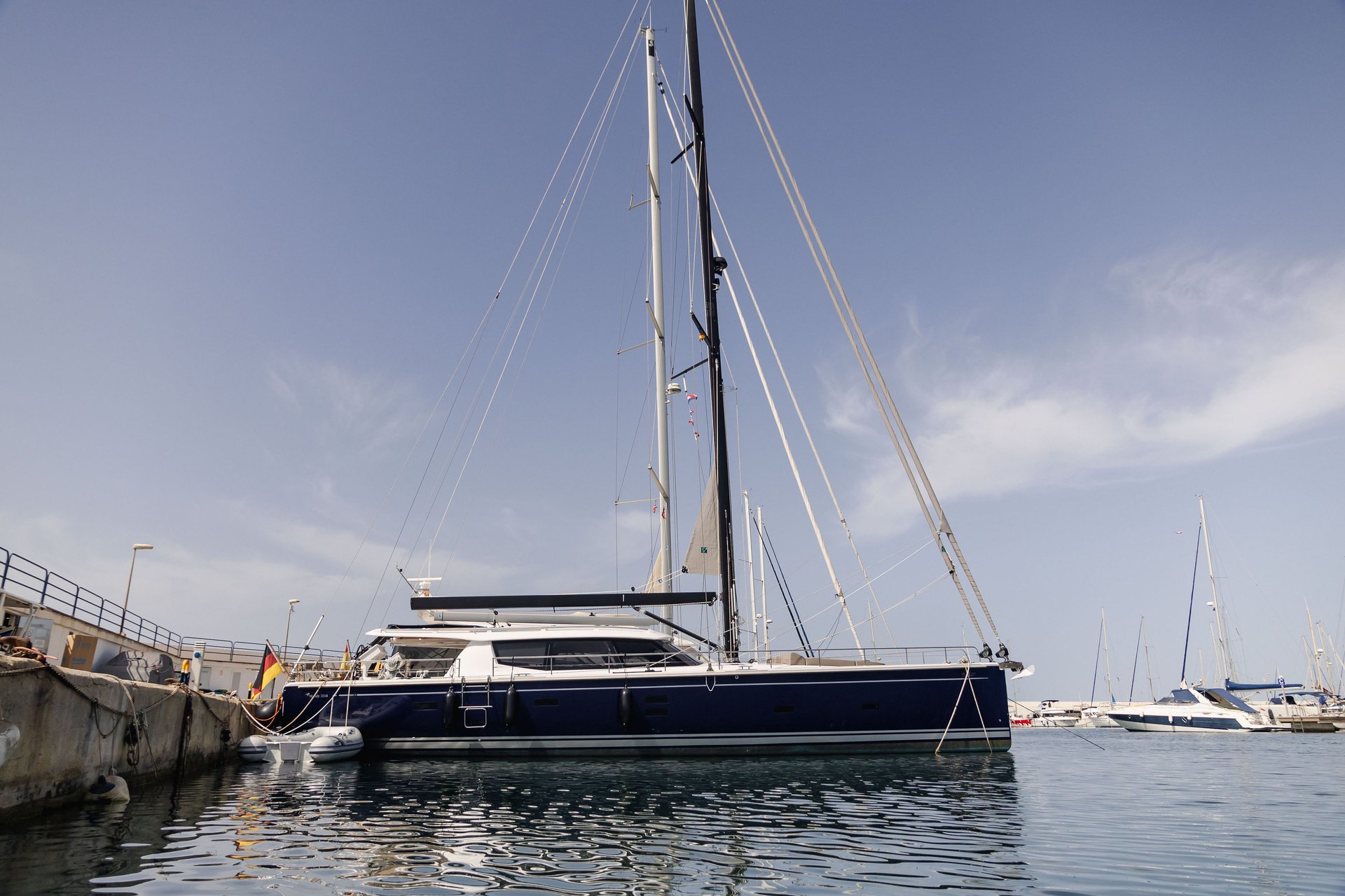 Barco de vela EN CHARTER, de la marca Moody modelo 54 DS y del año 2022, disponible en Can Pastilla Palma Mallorca España