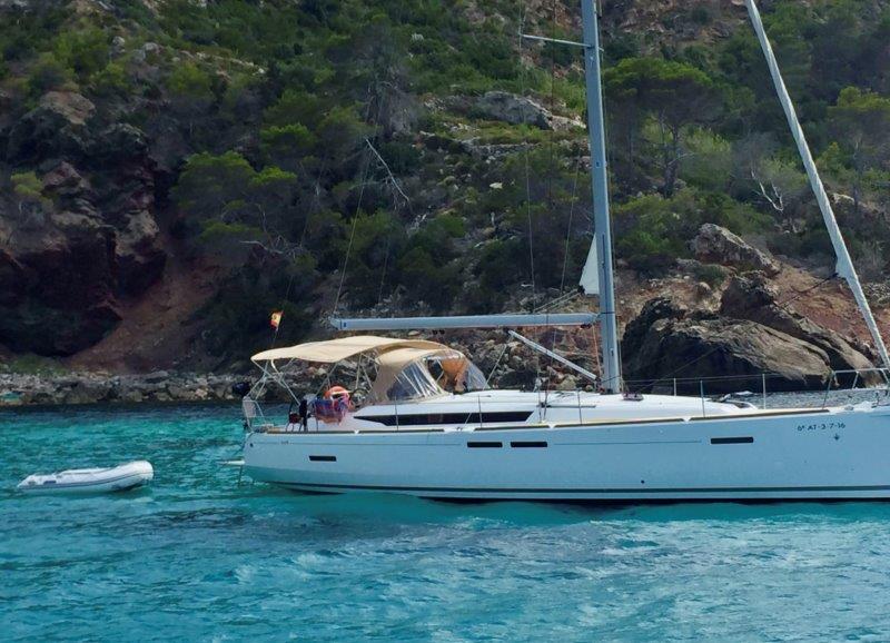 Sail boat FOR CHARTER, year 2016 brand Jeanneau and model Sun Odyssey 44.9, available in Port Torredembarra Torredembarra Tarragona España